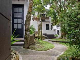 T House Hotel Tagaytay City Exterior photo